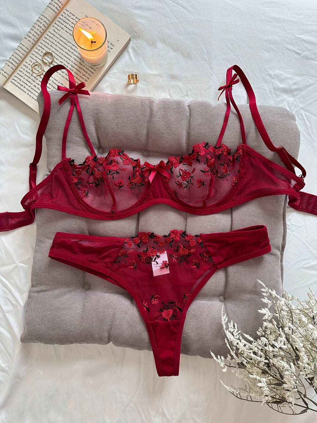 LINGERIE