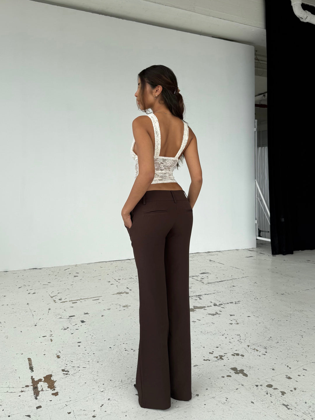 Livia Low Waist Pants - Dark Brown