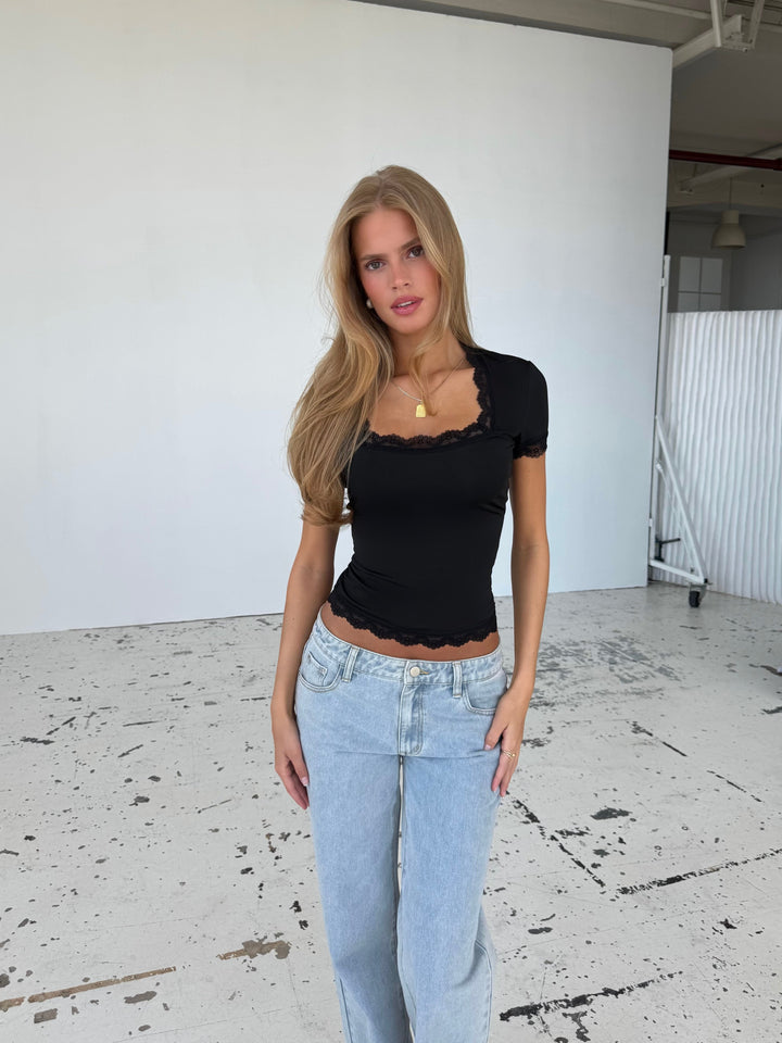 Blair basic lace tee - black