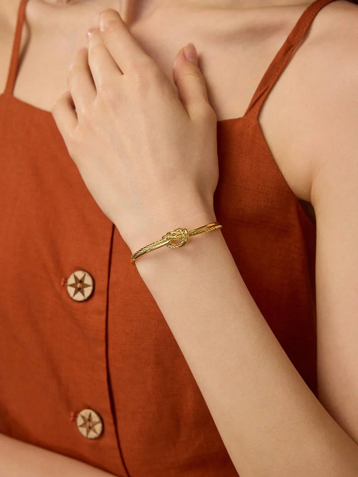 18K Gold Plated Minimalist Bracelet For Everyday Elegance