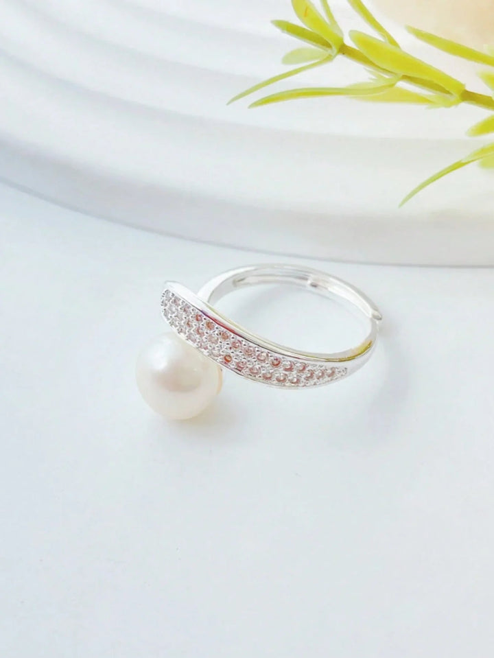 Multicolor Pearl Ring With Crystals For Daily Elegance