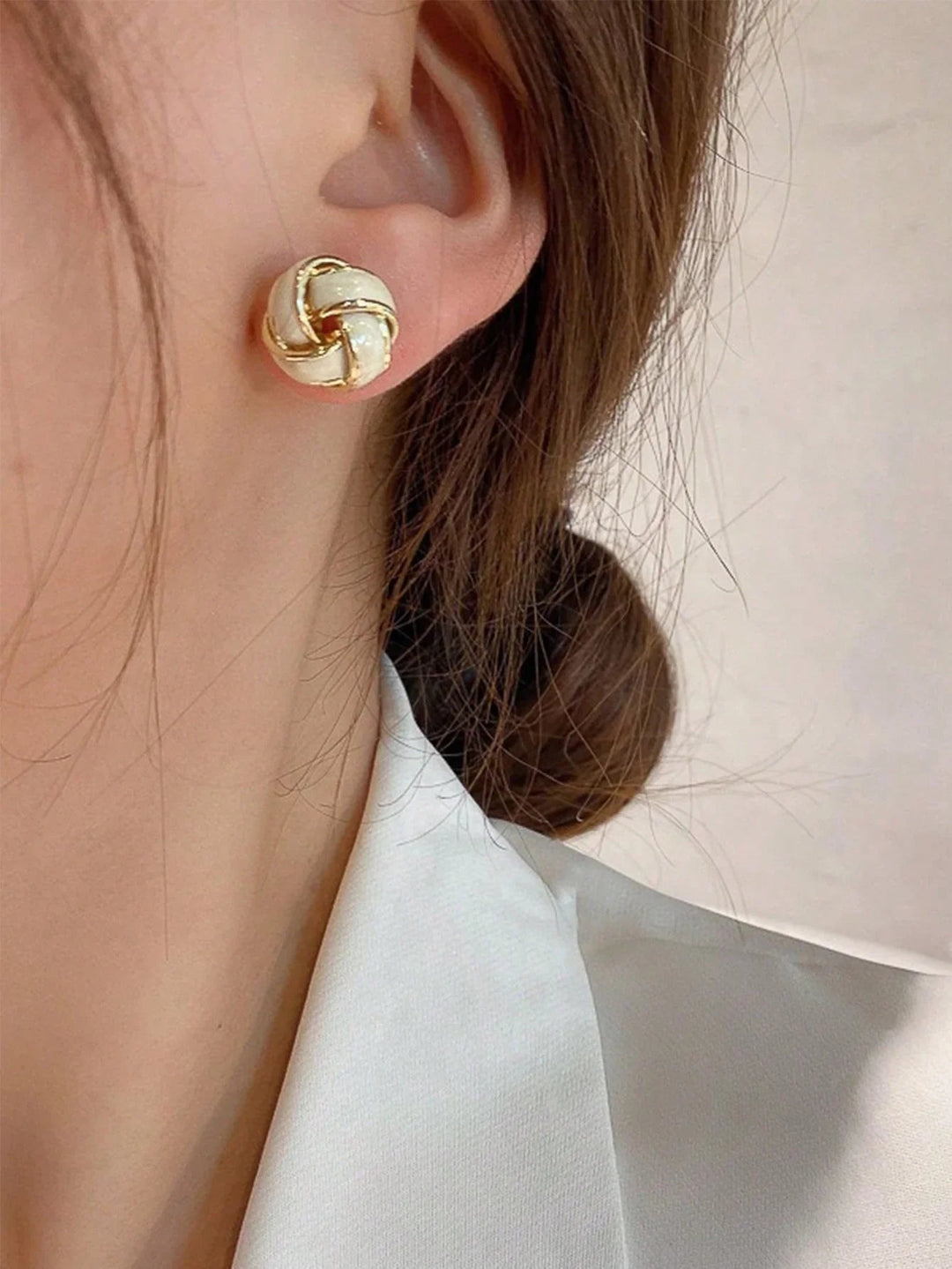 Beige Marled Earrings Gold Tone Twist Knot Statement