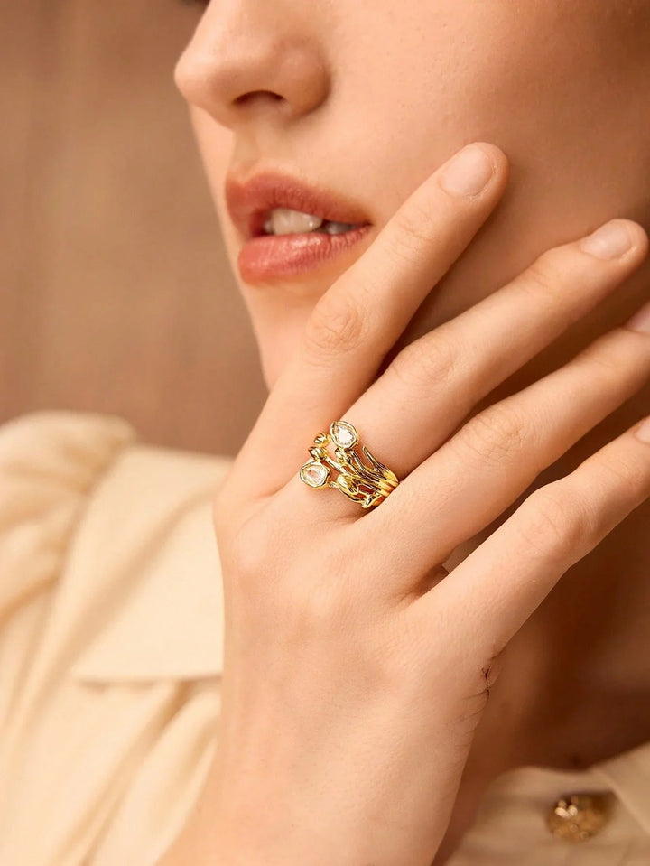 18K Gold Plated Tulip Ring With Rhinestones Glamour