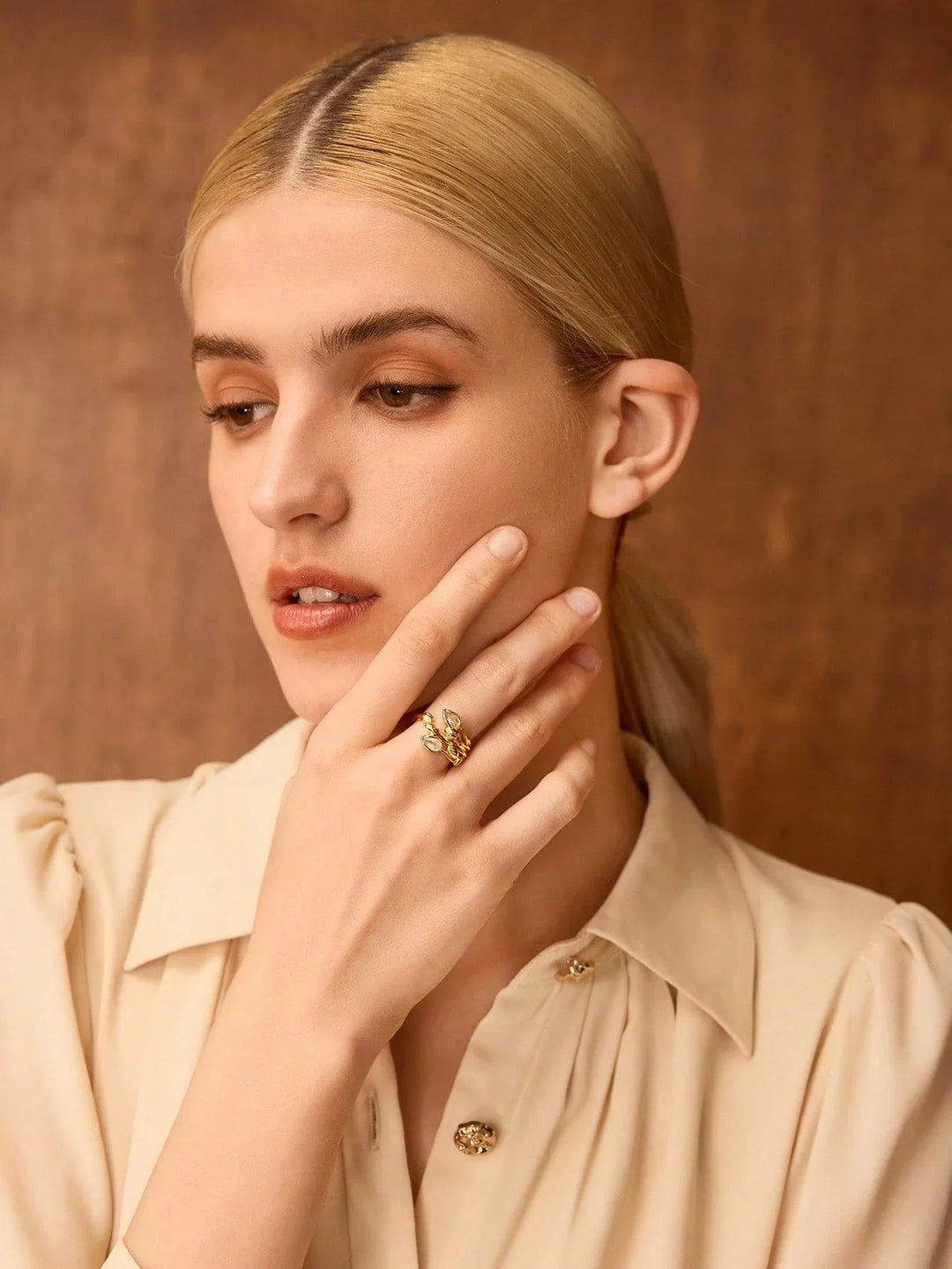 18K Gold Plated Tulip Ring With Rhinestones Glamour