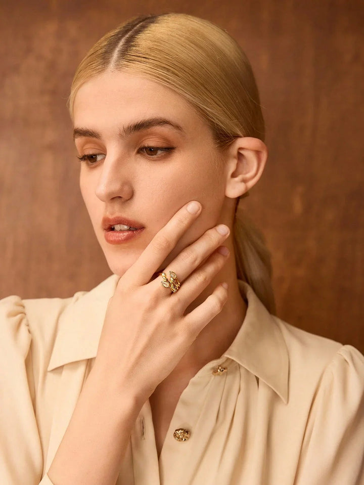 18K Gold Plated Tulip Ring With Rhinestones Glamour