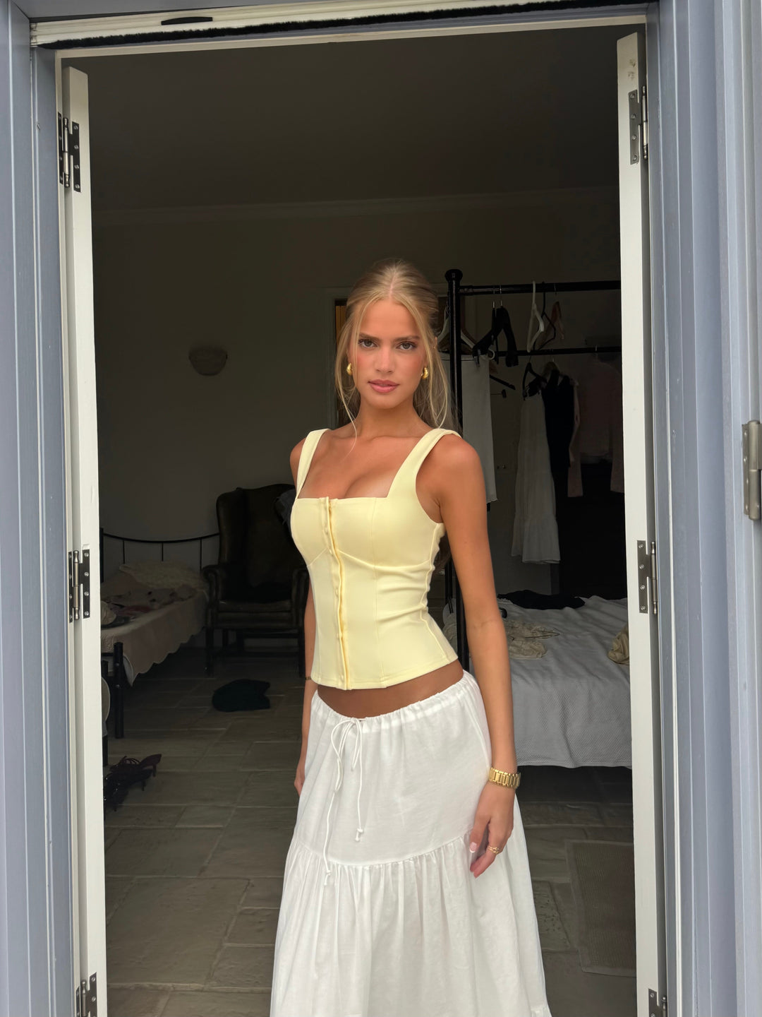 Button top - light yellow