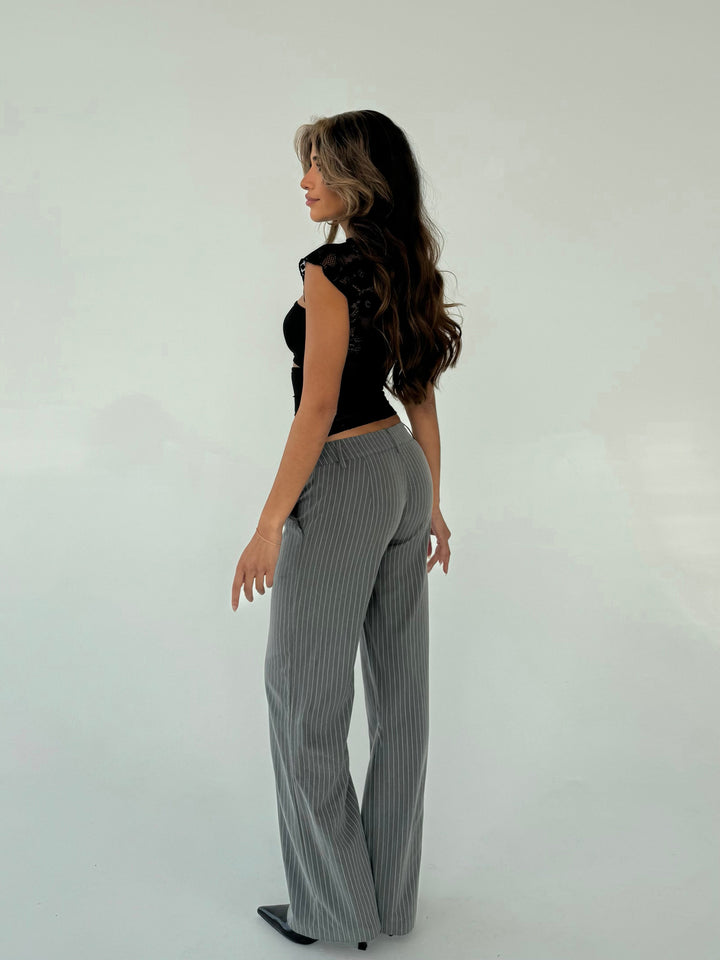 Lina low waist trousers - grey striped
