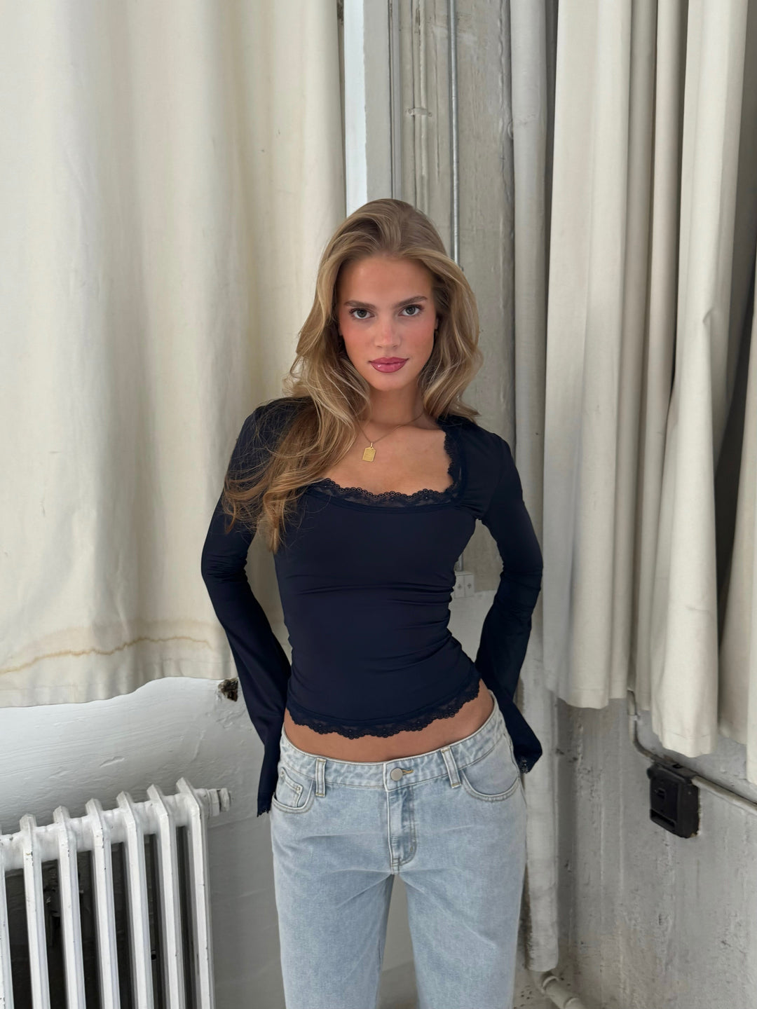 Blair basic lace top - dark blue