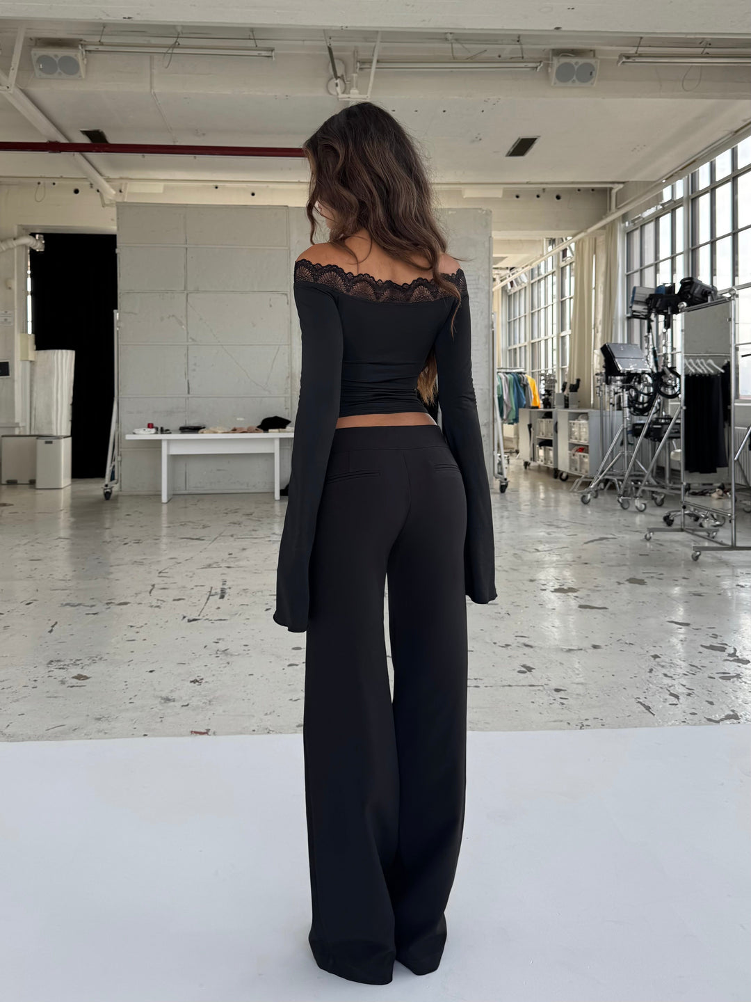 Buckle low waist trousers - black