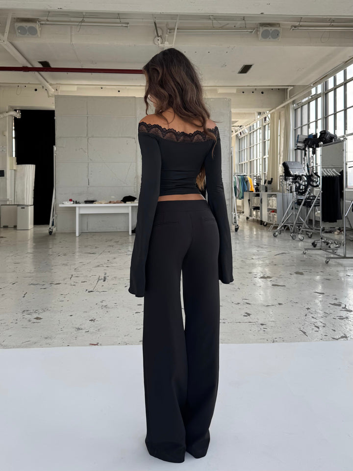 Buckle low waist trousers - black