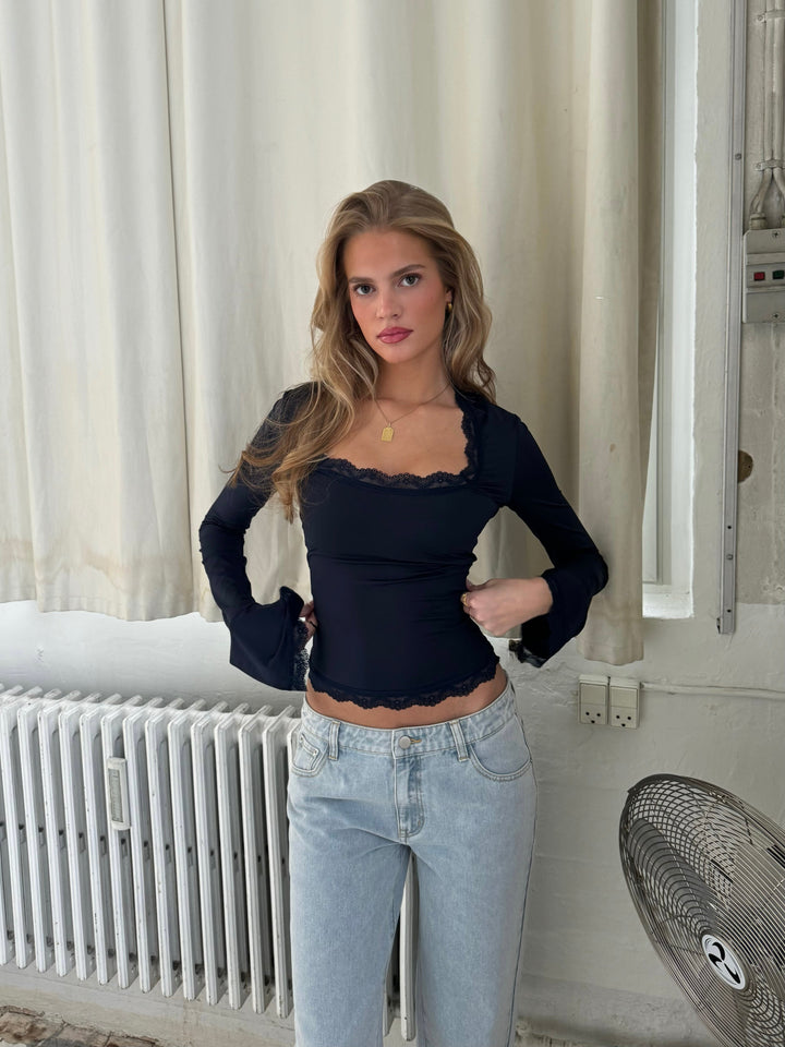 Blair basic lace top - dark blue