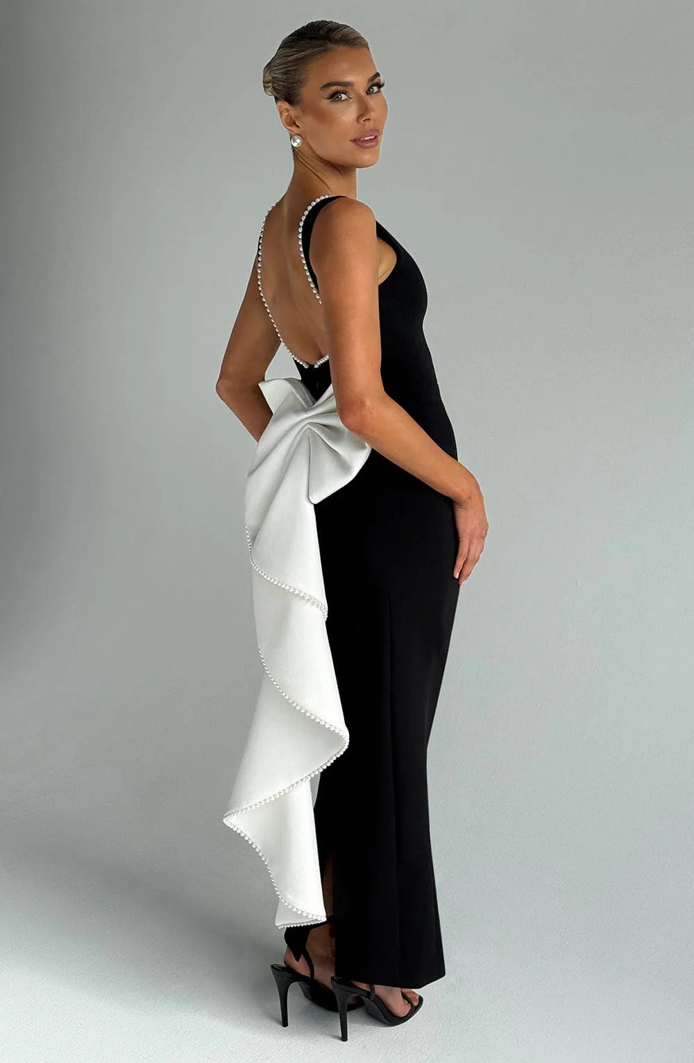 Amarisse - Pearl Bow Dress