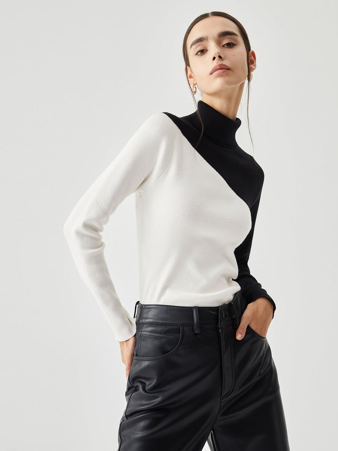 Asymmetrical Colourblock Ribbed Turtleneck Sweater