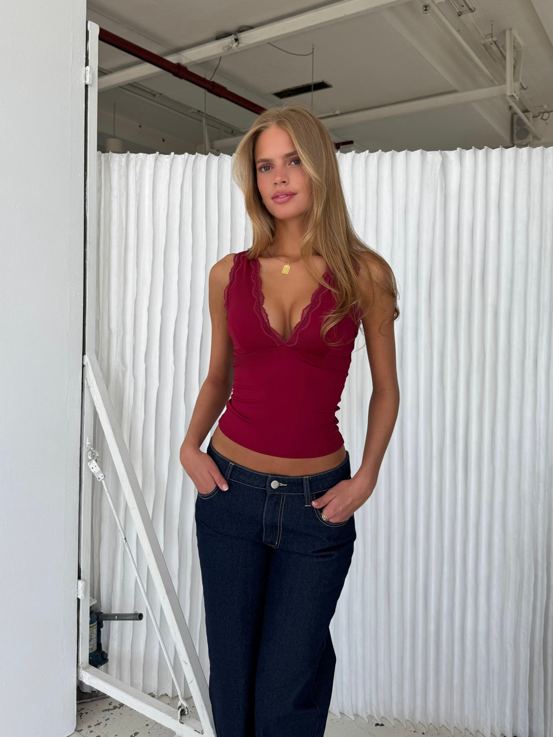 Basic lace top - dark red