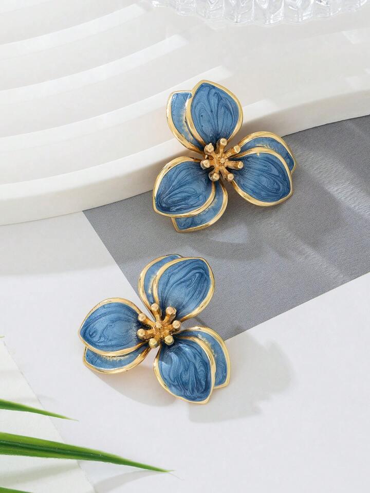 Vintage Design Flower Earrings