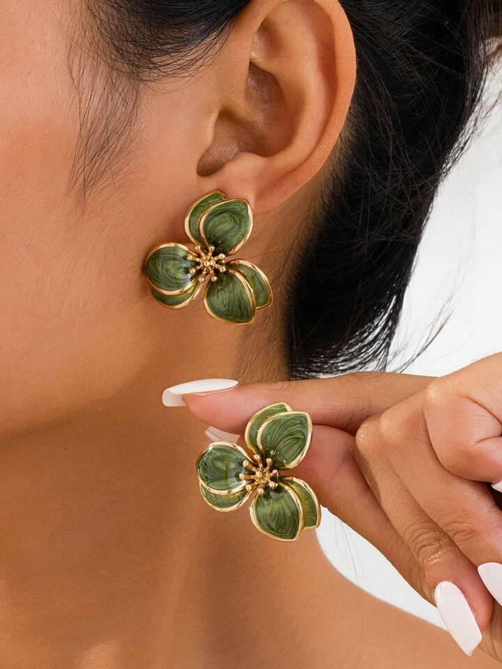 Vintage Design Flower Earrings