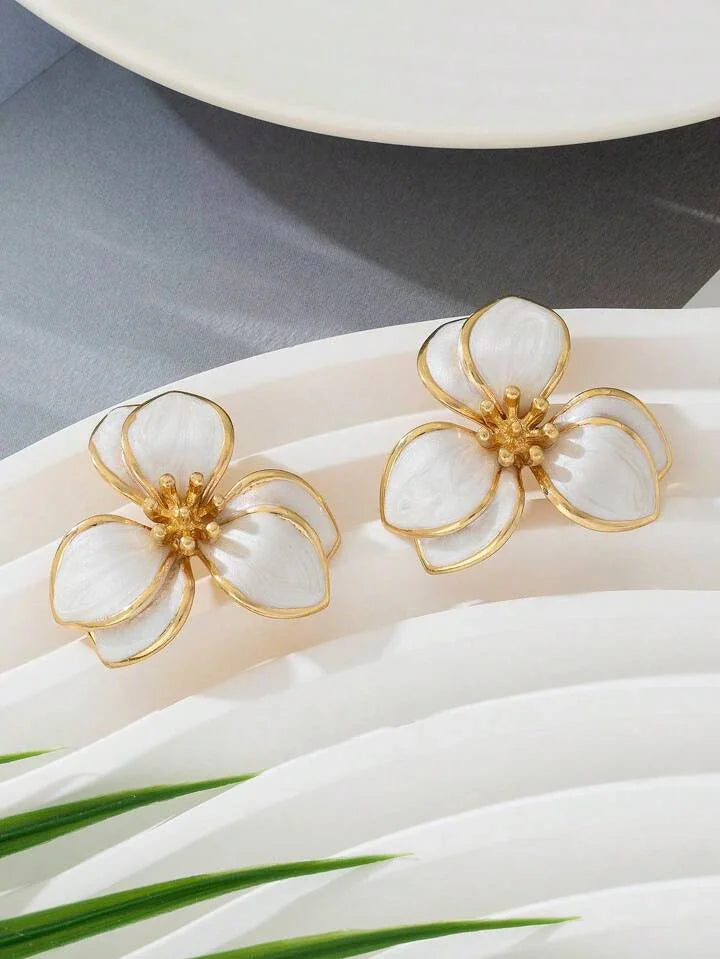Vintage Design Flower Earrings