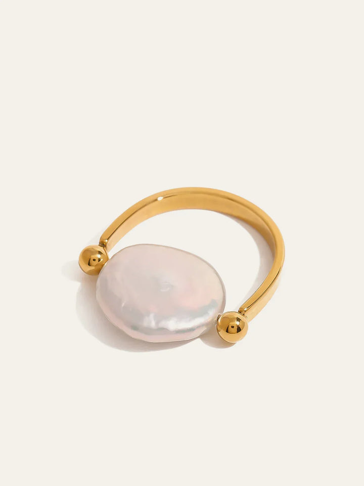 Elegant Style Sculptural Pearl Ring