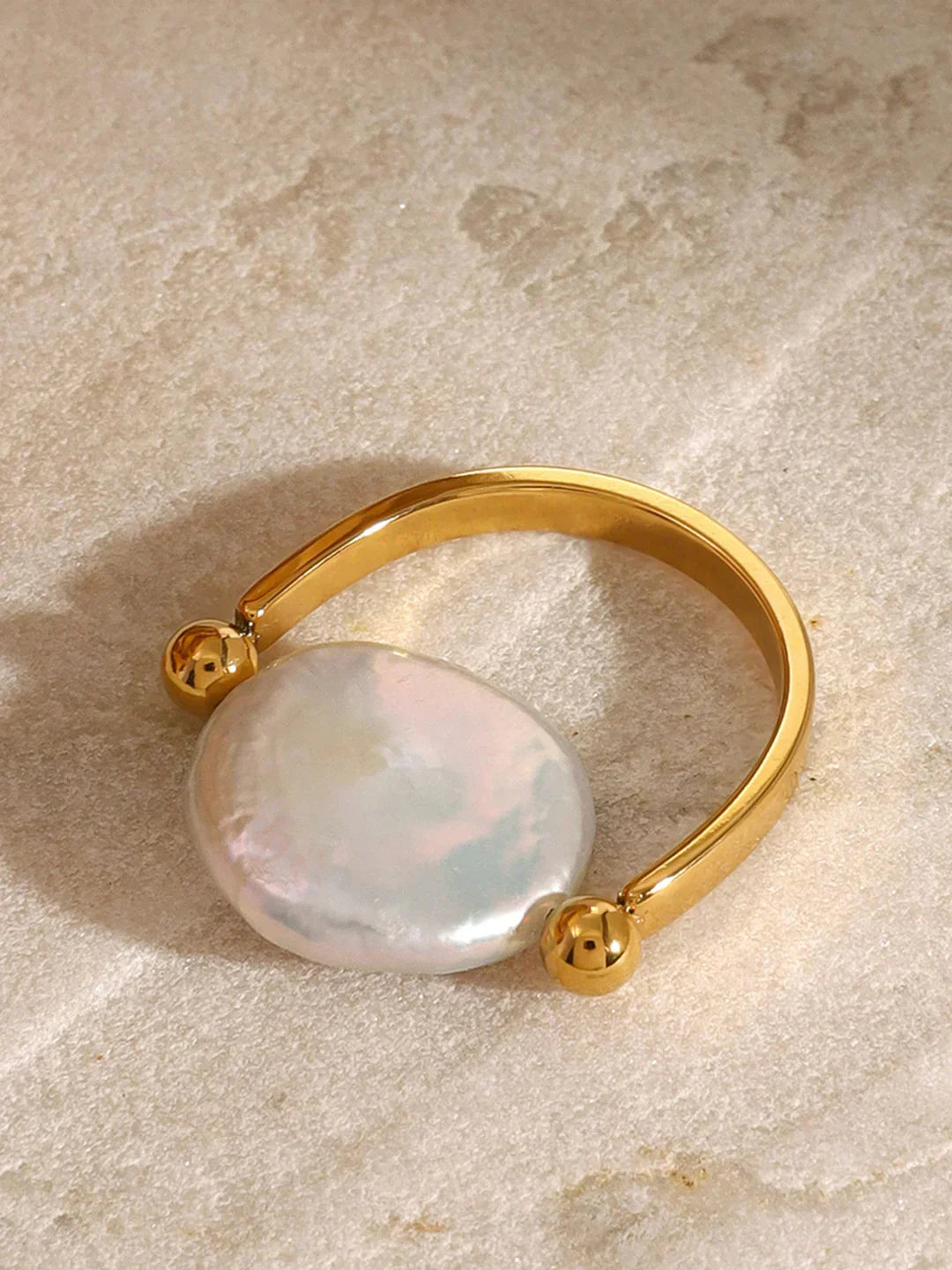 Elegant Style Sculptural Pearl Ring