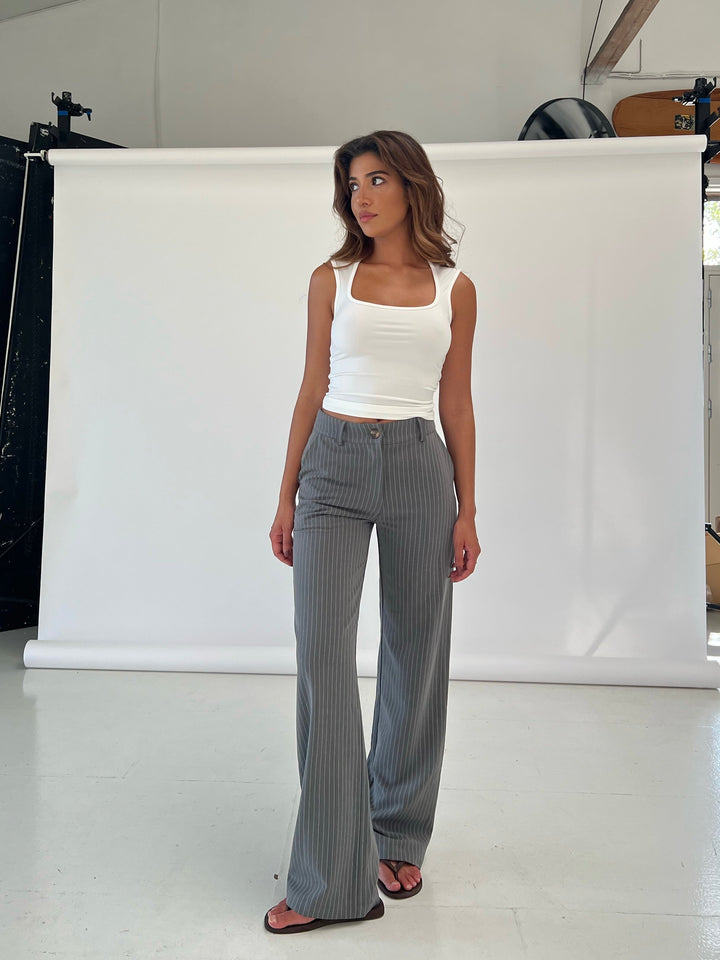 TALL levi pants - gray striped