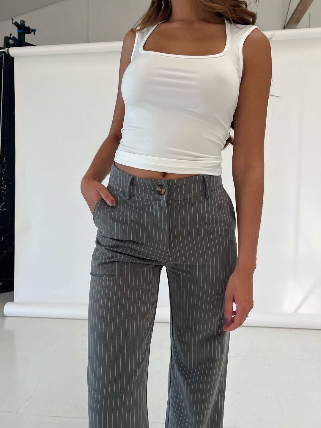 TALL levi pants - gray striped