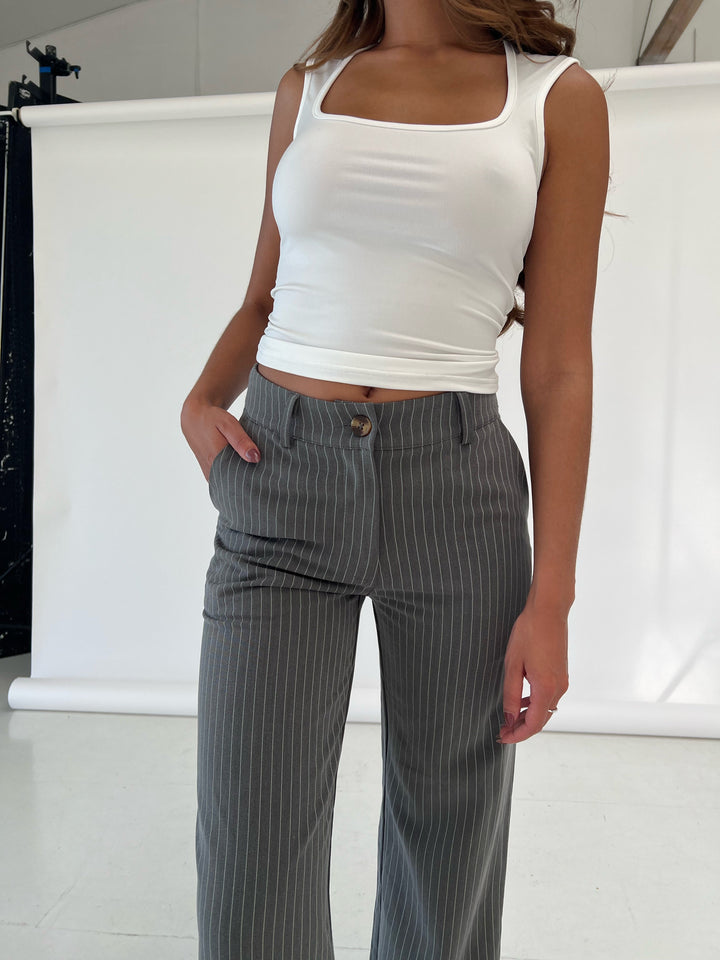 TALL levi pants - gray striped