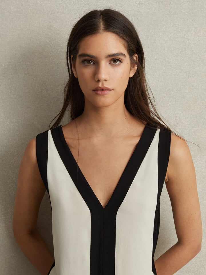 Rhea - Contrast Maxi Dress