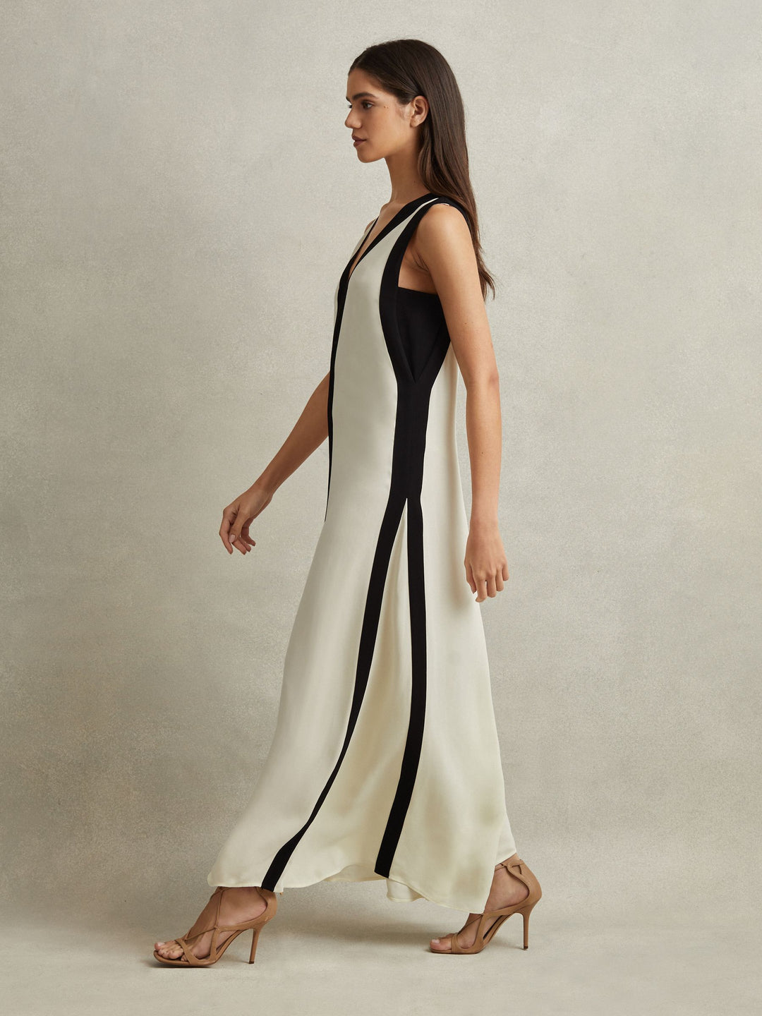 Rhea - Contrast Maxi Dress